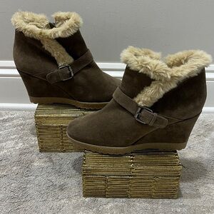 Aquatalia wedge booties- Sz 8.5. Medium brown suede.